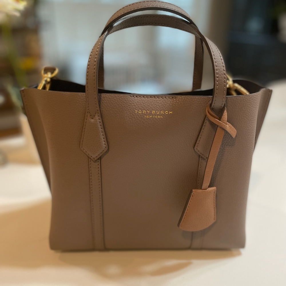 Clamshell Small Perry Triple-Compartment Tote Bag